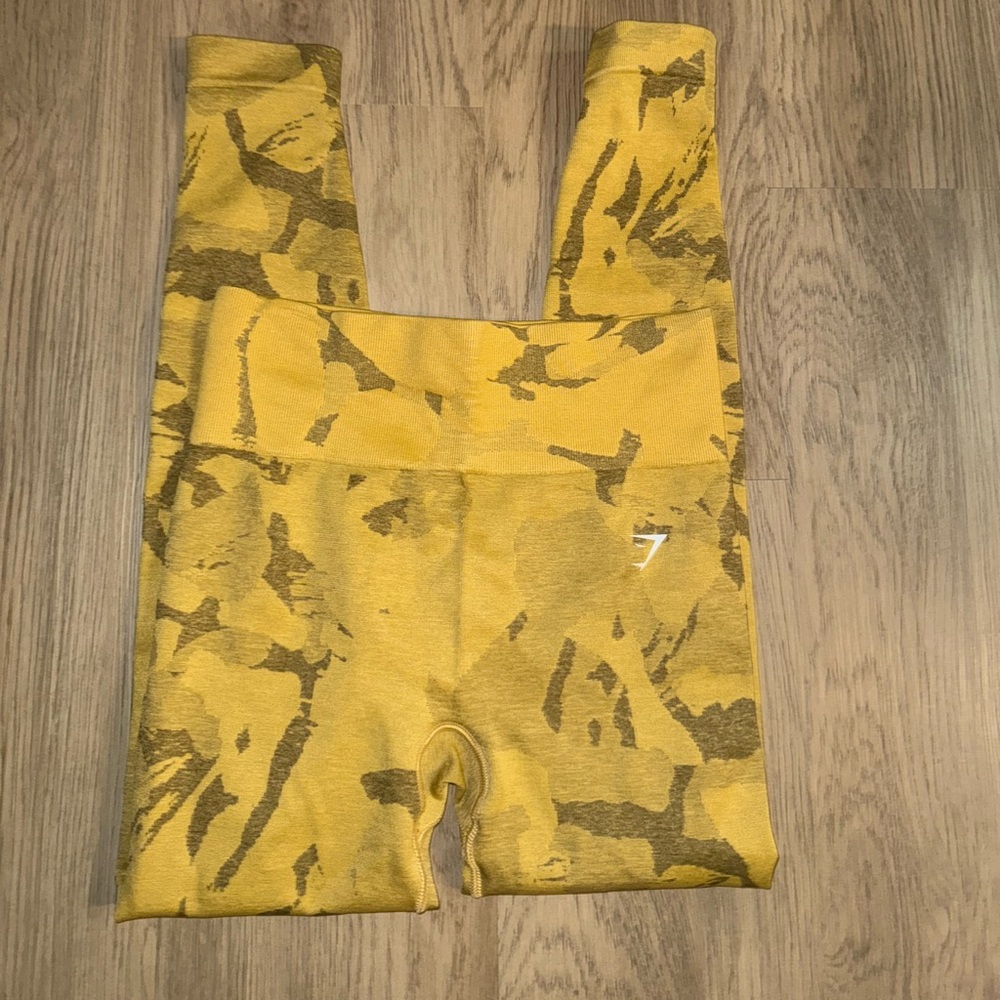Gymshark Yellow Camouflage‎ Leggings